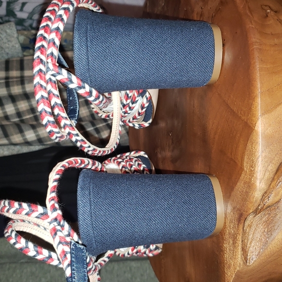 J. Crew fits size 9 - Picture 6 of 7